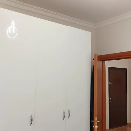 Apartament Glen's At Qerret