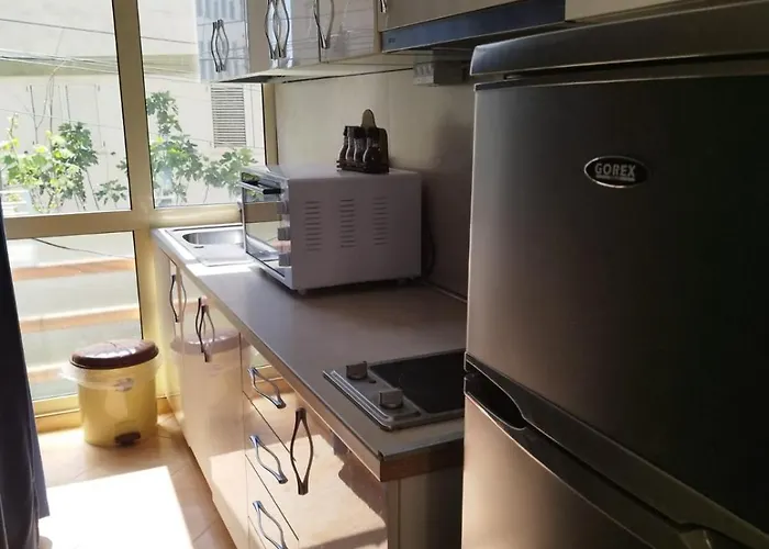 Glen's At Qerret Apartman Golem